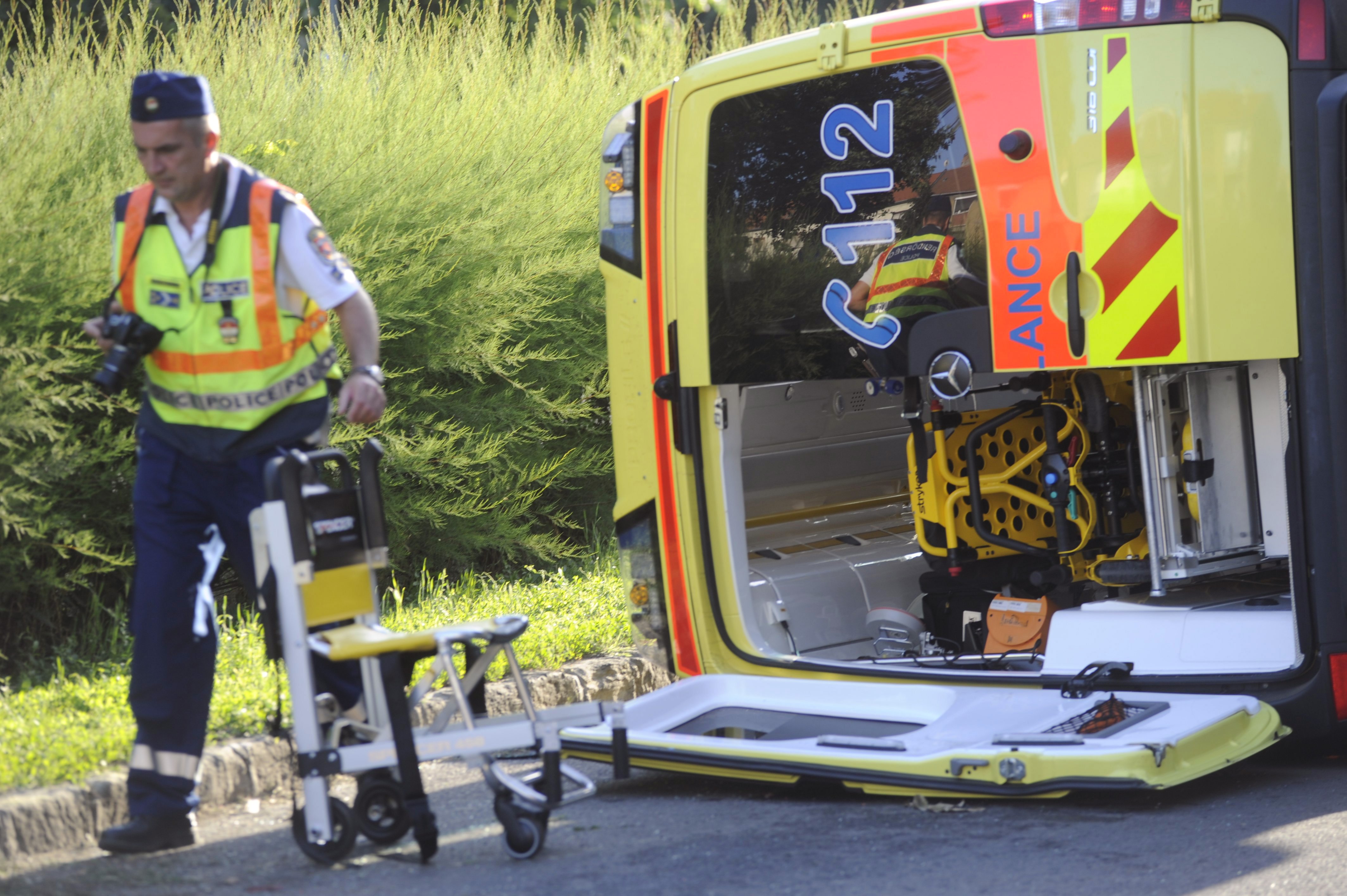 Mentõautó ütközött a XI. kerületben - Startlap