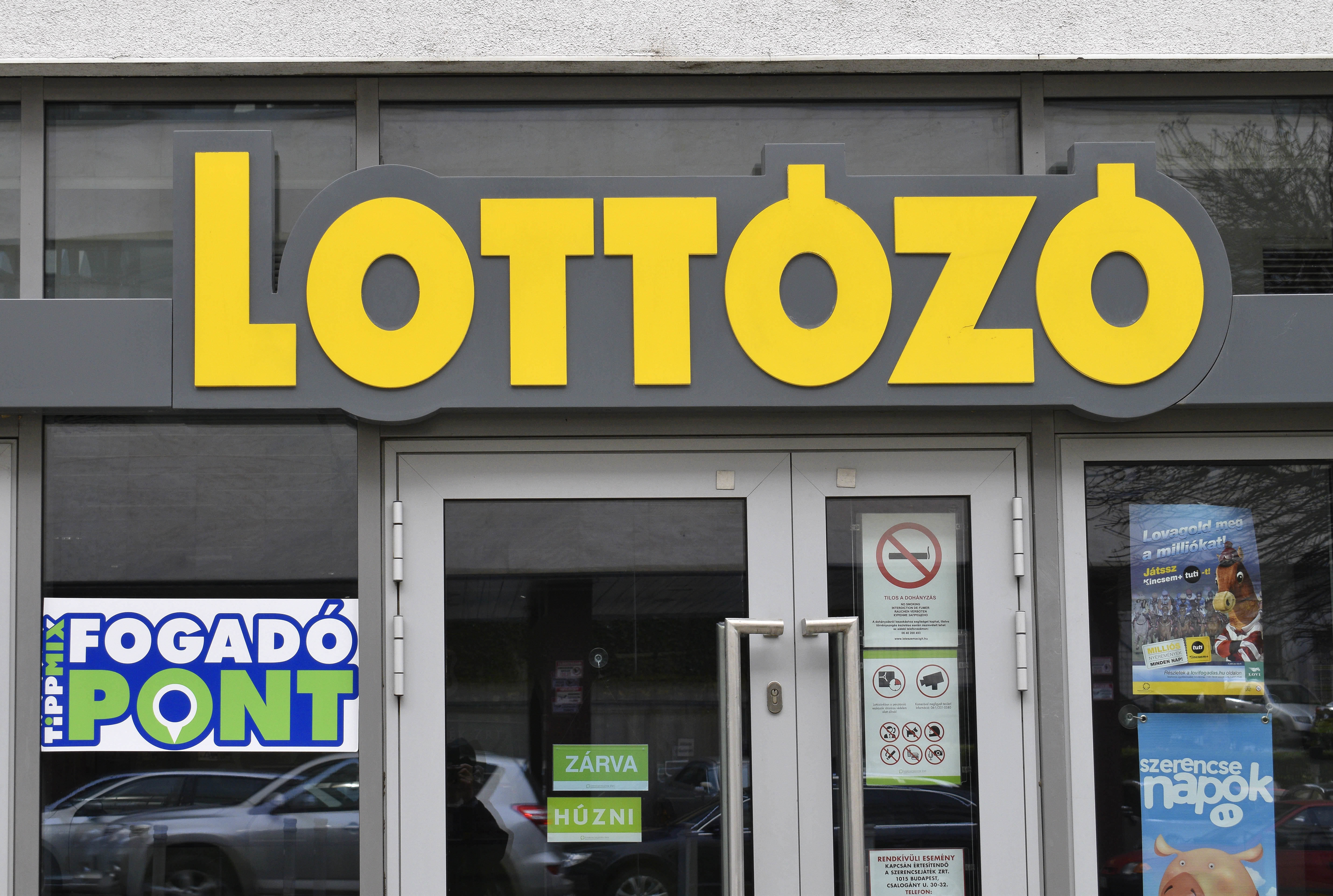 Szerencsejáték - Budapest - Lottózó - Startlap