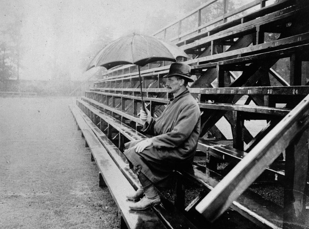 Waiting In Rain - Startlap