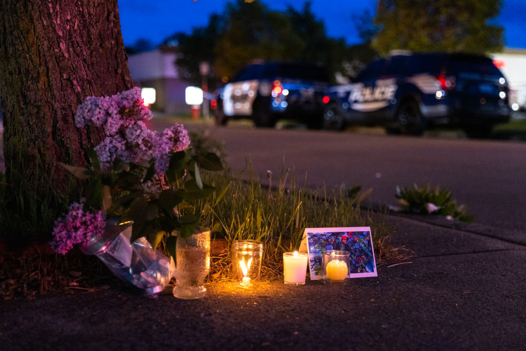 BUFFALO, NY - MAY 14: A small vigil set up across the street fr - Startlap