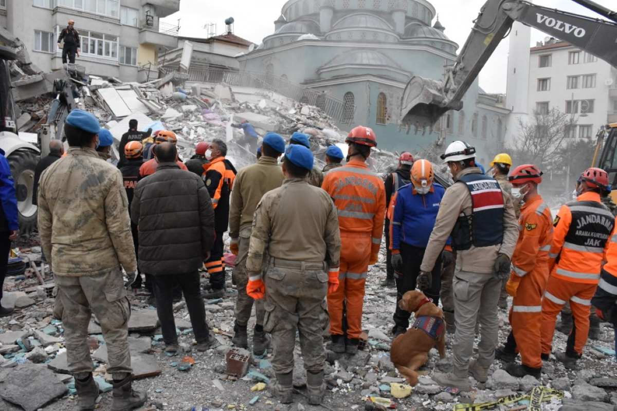 Legalább egy ember halálát okozta az újabb török földrengés