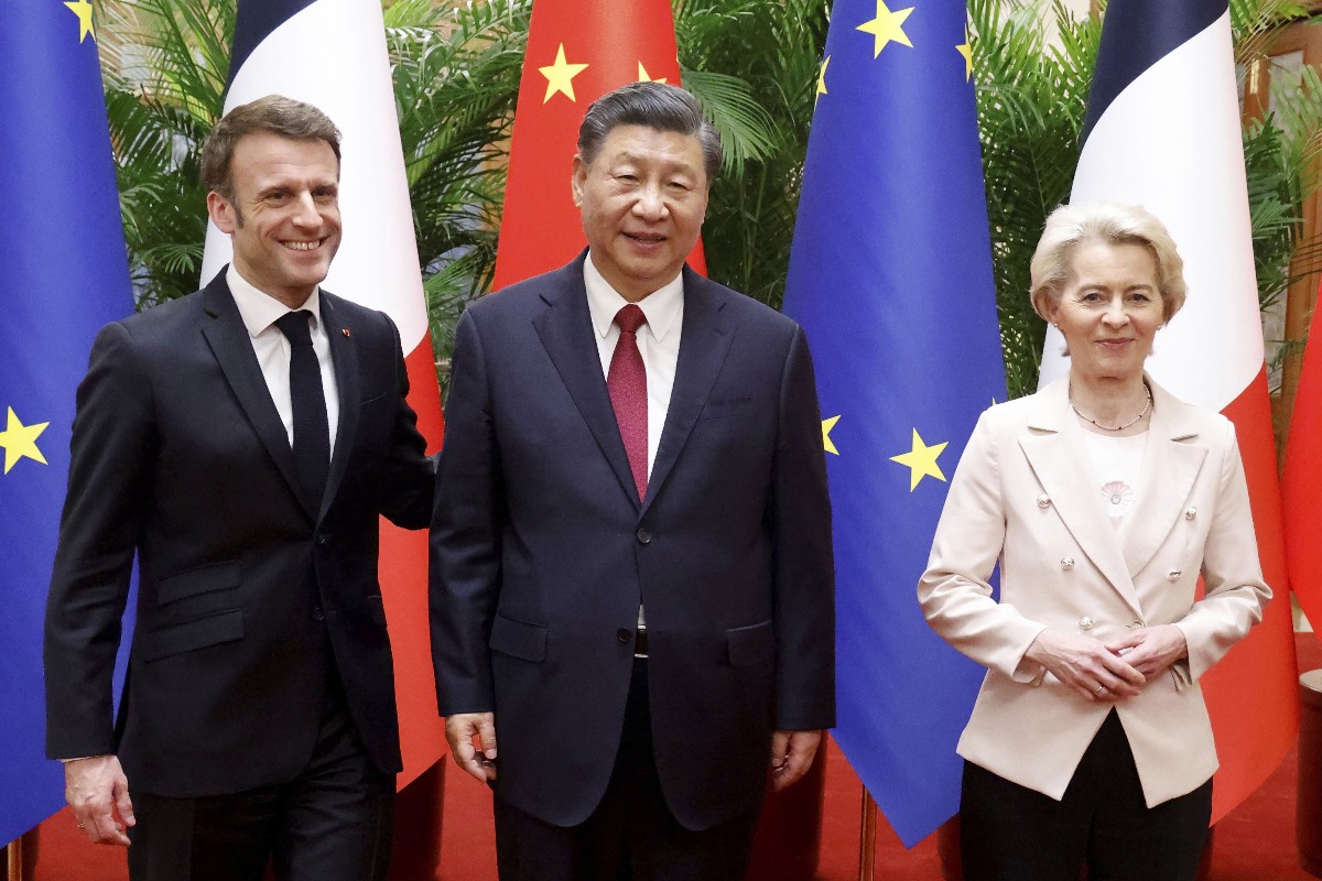 Hszi Csin-ping, Emmanuel Macron, Ursula von der Leyen