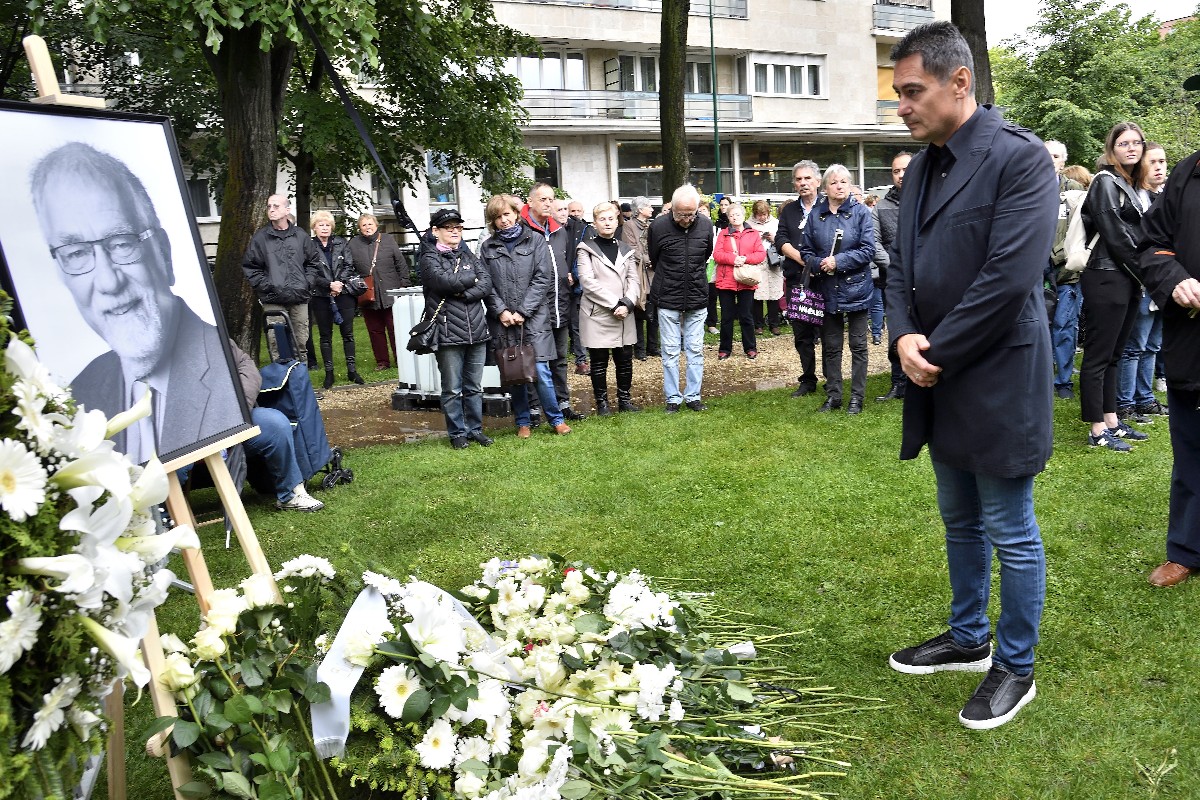 Horváth Csaba, az MSZP fõvárosi frakcióvezetõje,