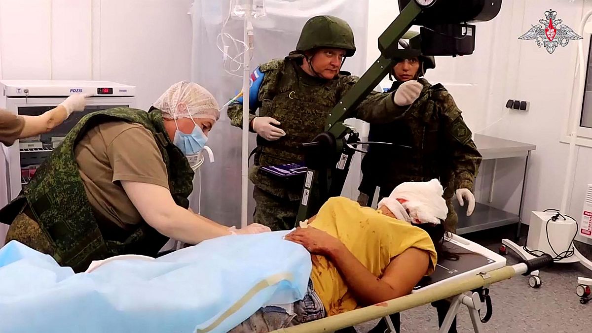 Sebesültet lát el az orosz békefenntartók orvosi cspata