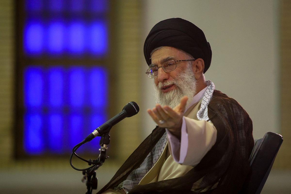 Ali Hamenei ajatollah, Irán legfőbb vallási és politikai vezetője.