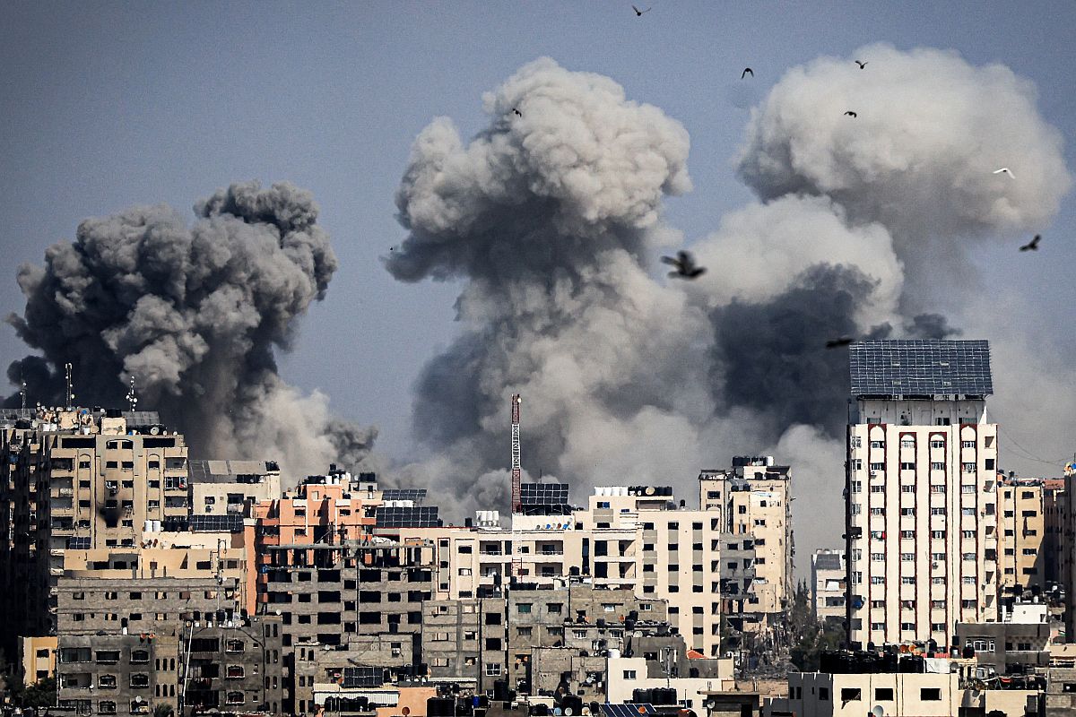 Izraeli rakétatámadás Gázavárosban.