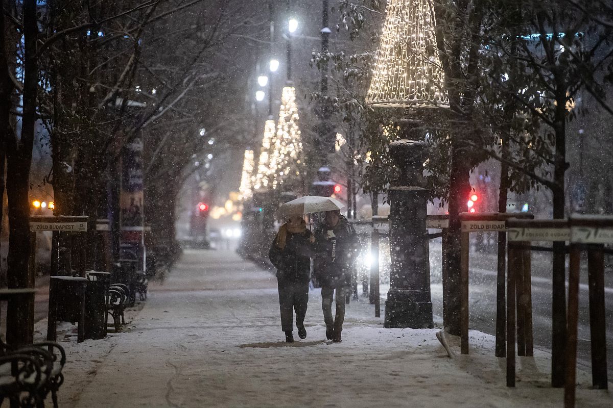 Havazás Budapest belvárosában 2023. december 7-én.