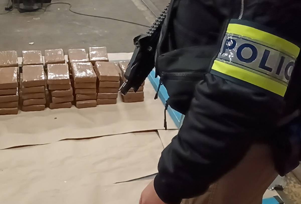 Óriási mennyiségű kokain-szállítmányra bukkantak a rendőrök Csepelen