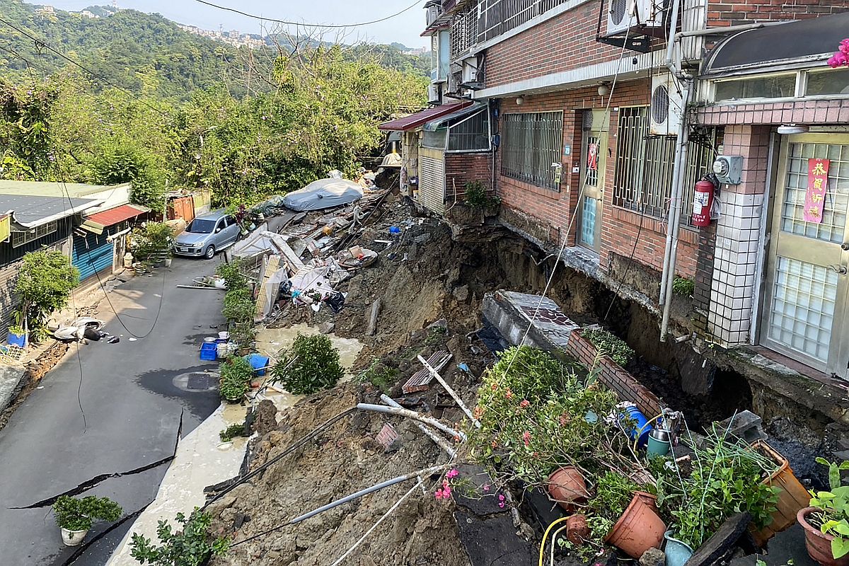 Földrengés Tajvanon.
