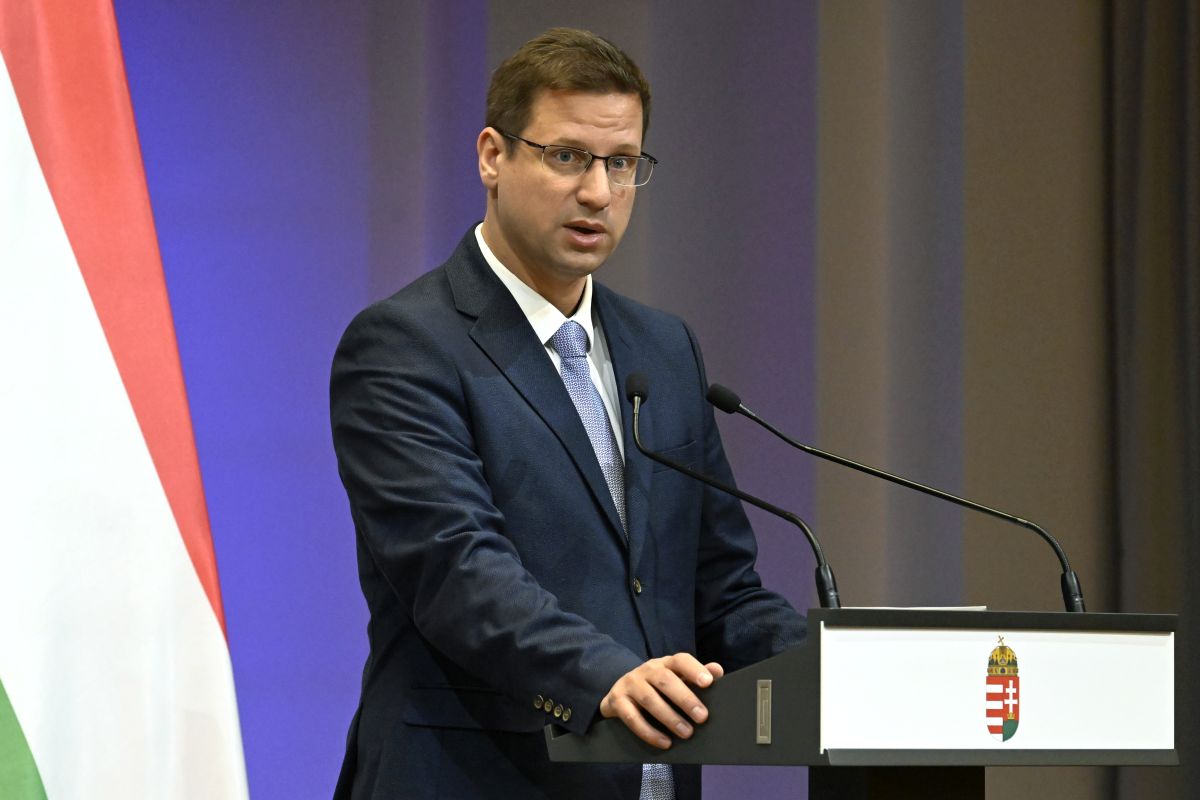 Gulyás Gergely, a Miniszterelnökséget vezetõ miniszter a Kormányinfó sajtótájékoztatón