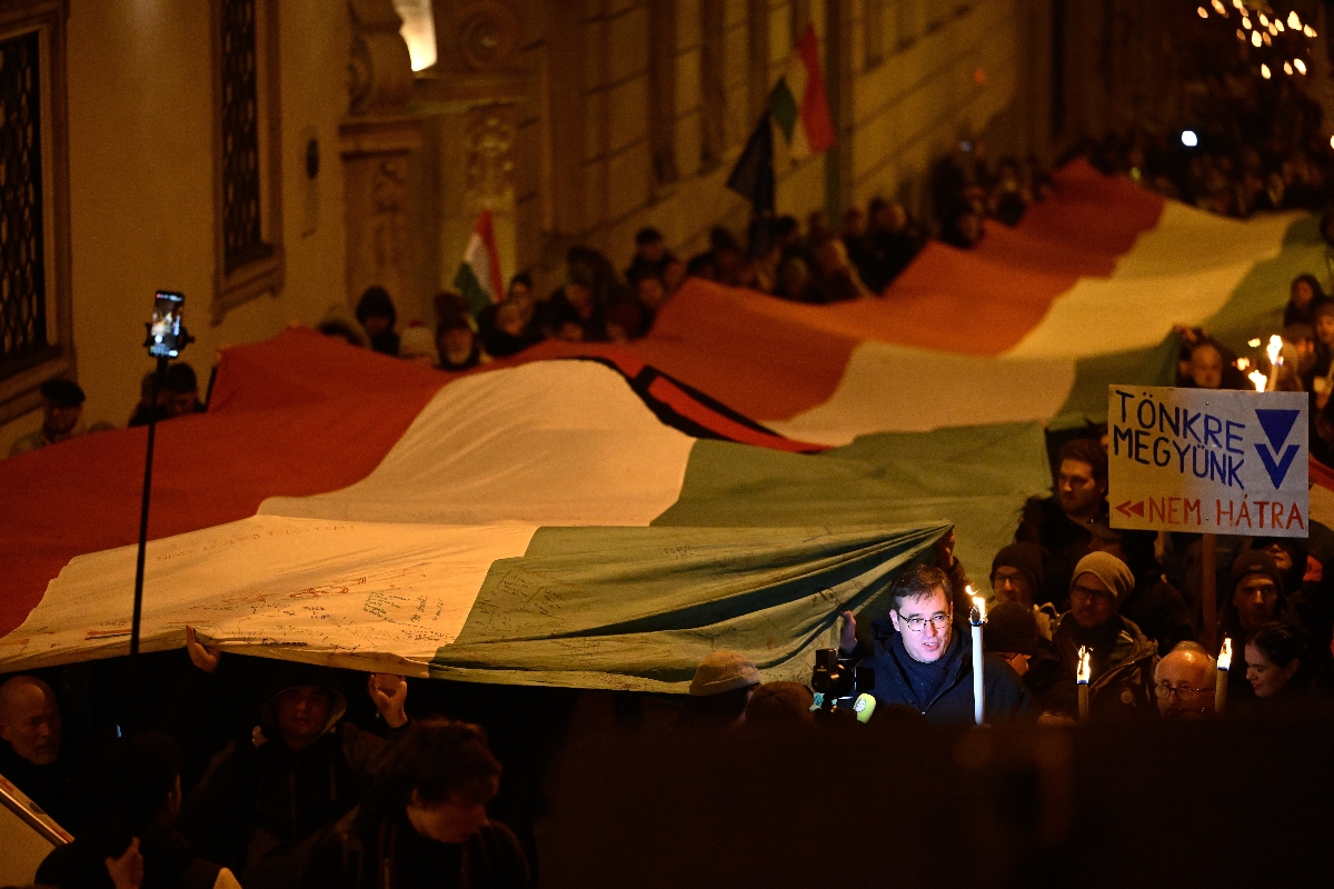 Karácsony Gergely főpolgármester a Budapesti Büszkeség Menet 2 elnevezésű demonstráción a Hunyadi János úton 2025. december 1-jén.