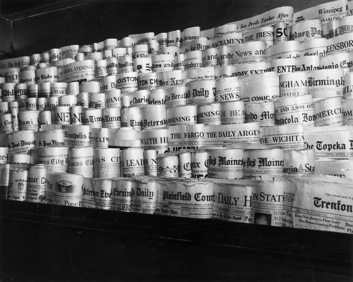 Újságosstand a harmincas évekből