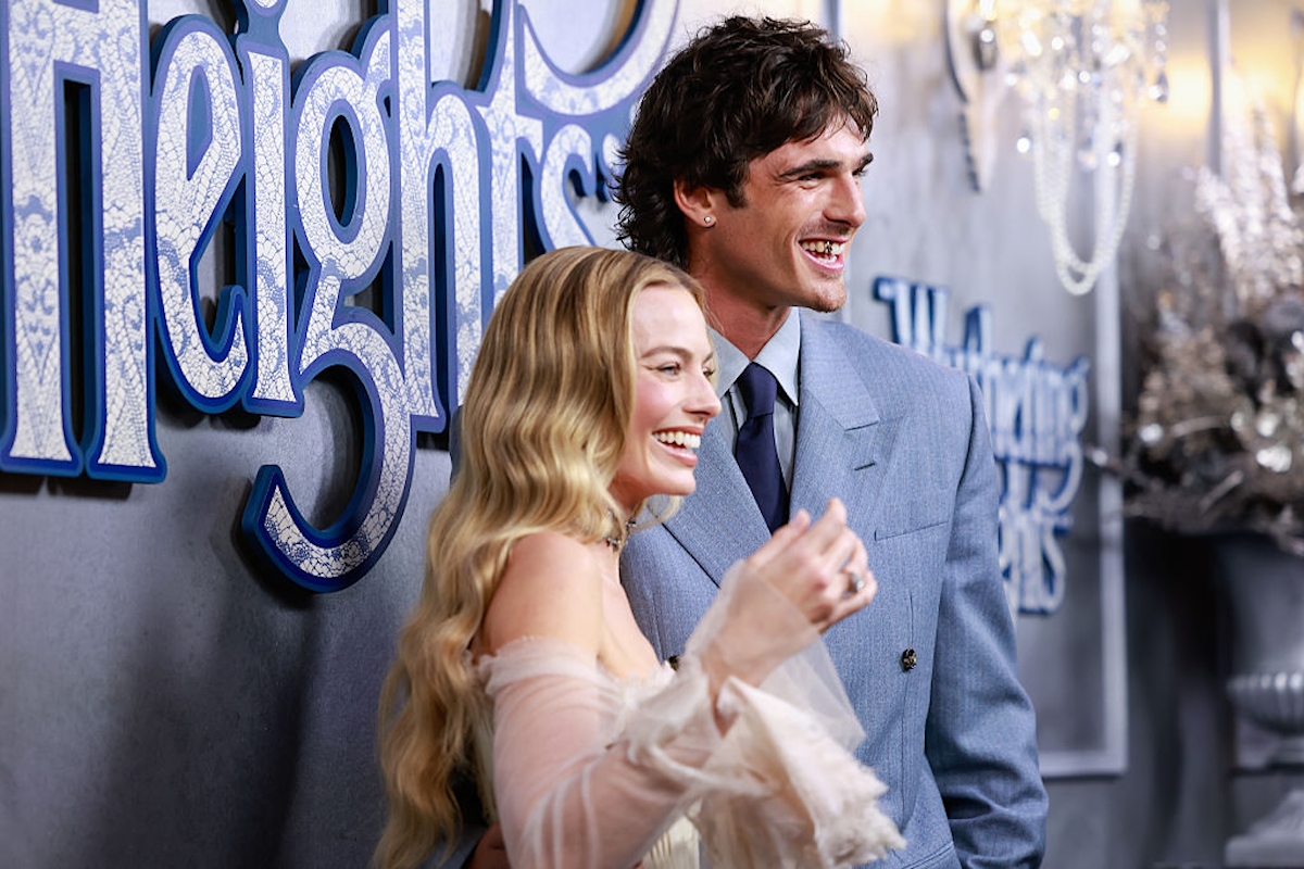 Margot Robbie és Jacob Elordi