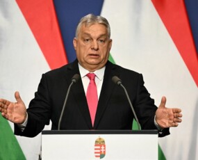 képcím
