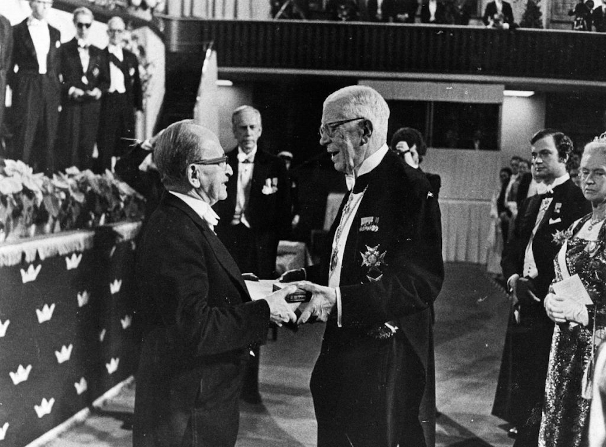 gabor_denes_ - Startlap Gábor Dénes Nobel-díjas magyar fizikus