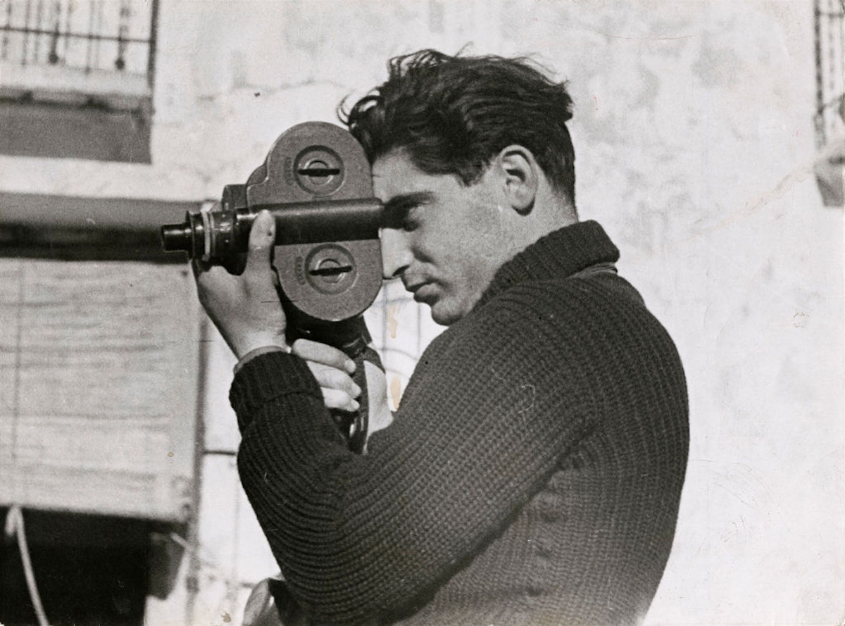 robert_capa_ - Startlap Robert Capa