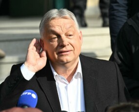 képcím