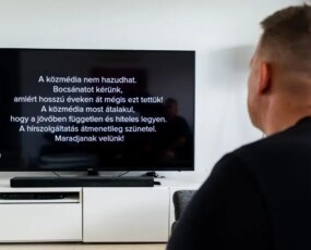 képcím