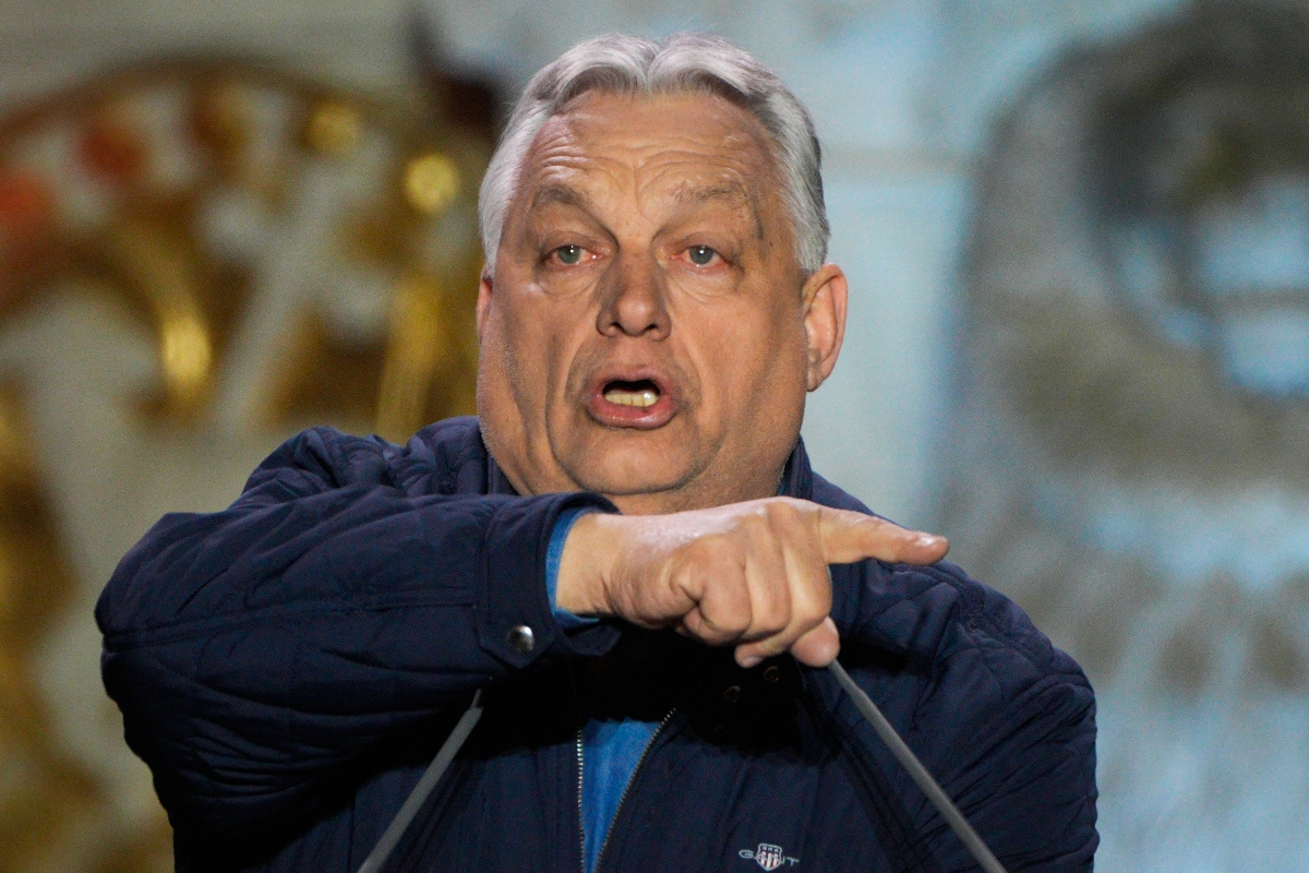 Orbán Viktor magyaráz