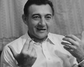 képcím