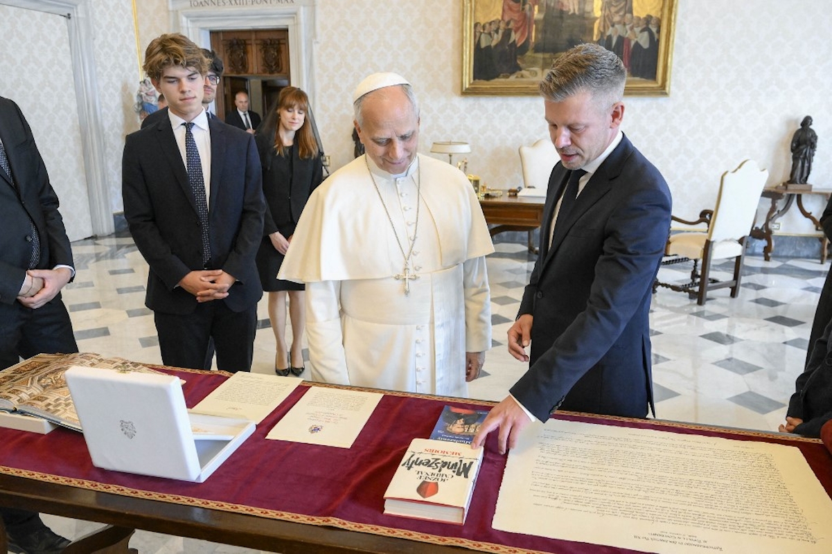 Magyar Péter a pápánál