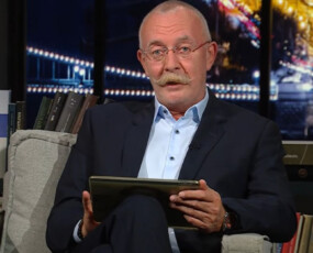 képcím