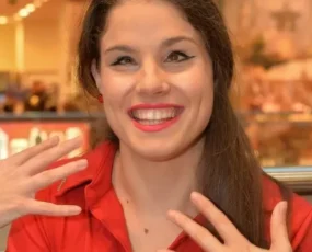 képcím