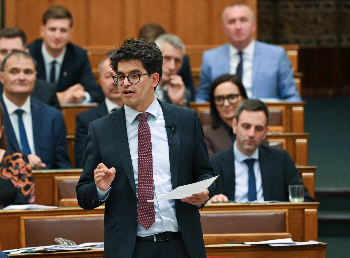 Velkey György László, a Külügyminisztérium parlamenti államtitkára
