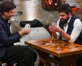 képcím