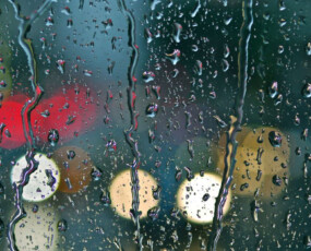 képcím