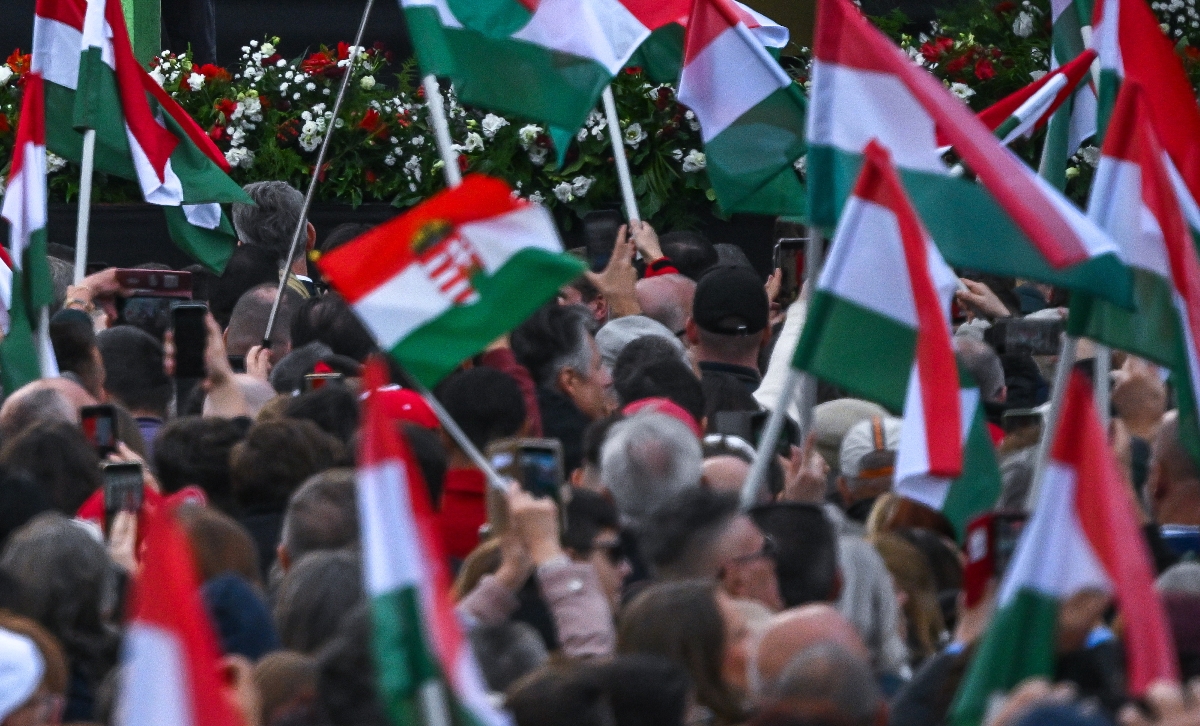 Magyar Péter miniszterelnök beszédet mond