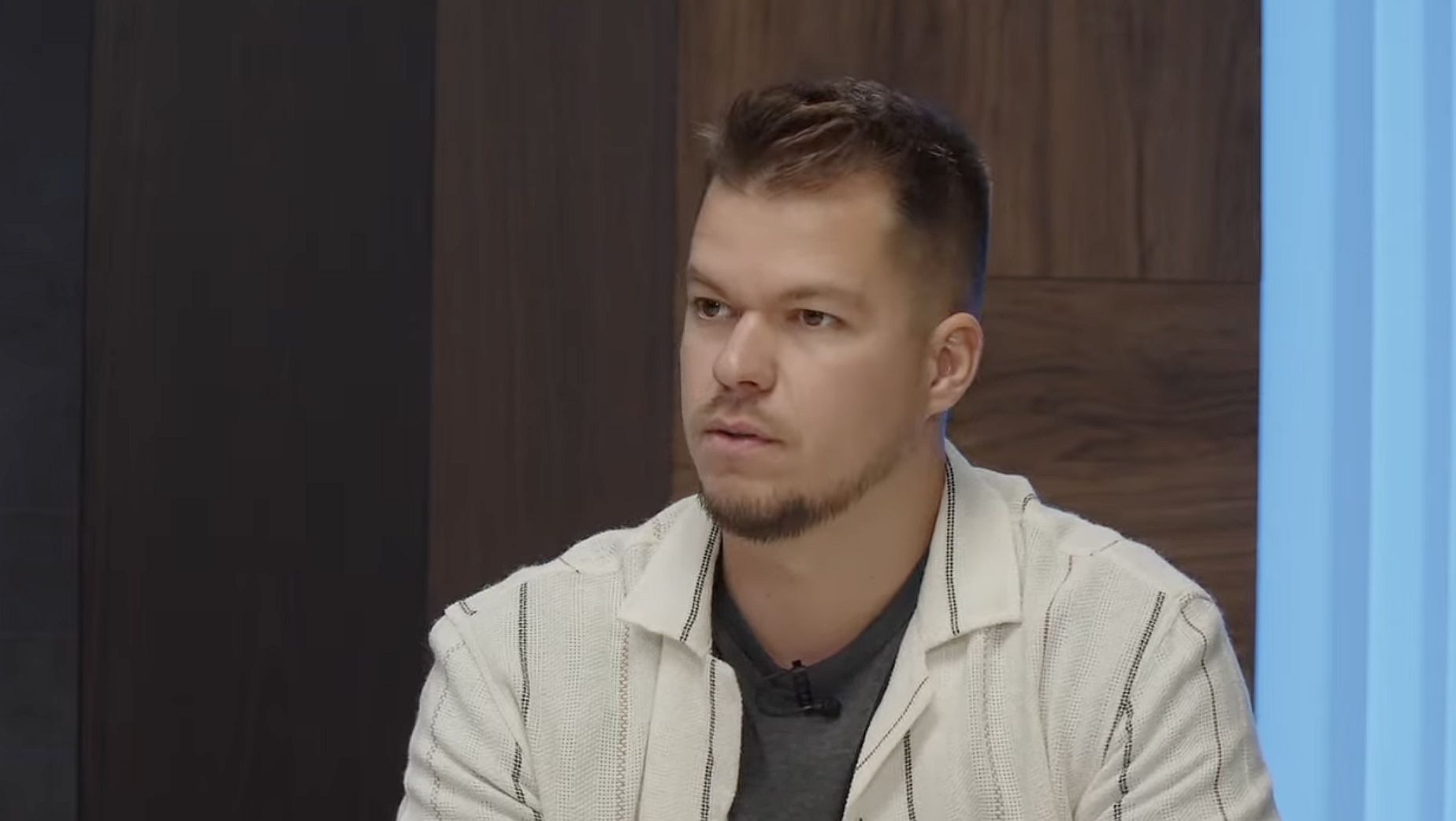 Laponyi Zsolt egy videó képkockáján