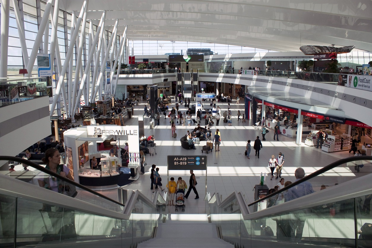Ferenc Liszt International Airport Budapest - Startlap Utazás