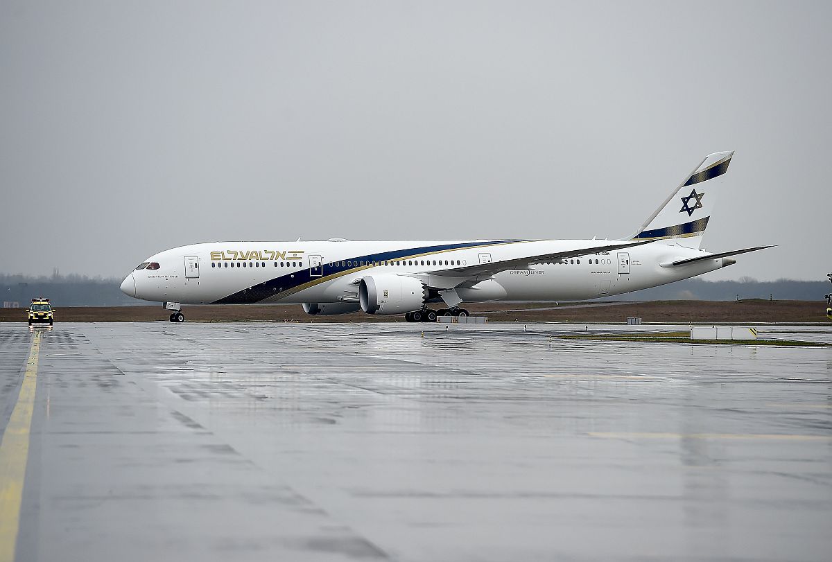 Boeing Budapest Airpot Tel Aviv Izrael