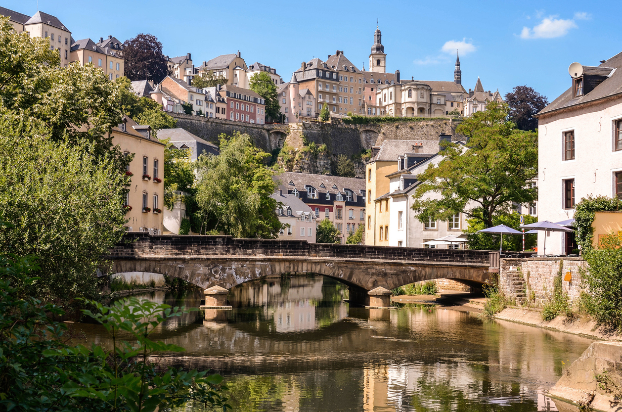 Luxemburg városának látképe.
