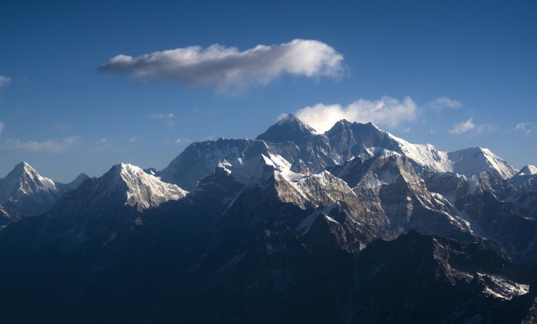 Ősszel nyit Nepál