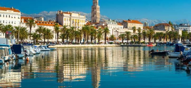 Split and Diocletian's Bell Tower Reflection - Startlap Utazás