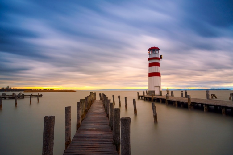 Podersdorf am See hangulatos világítótornya