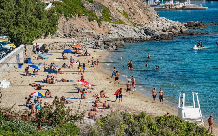 Maszkviselési kötelezettséget vezetnek be Mikonoszon és a Halkidiki-félszigeten - Startlap Utazás