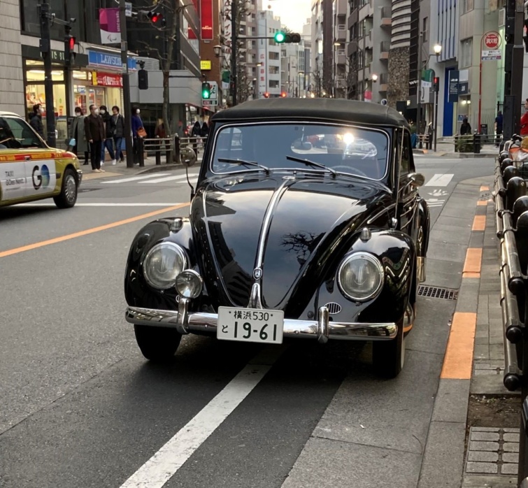 Tokióban nagyon vigyáznak az autókra