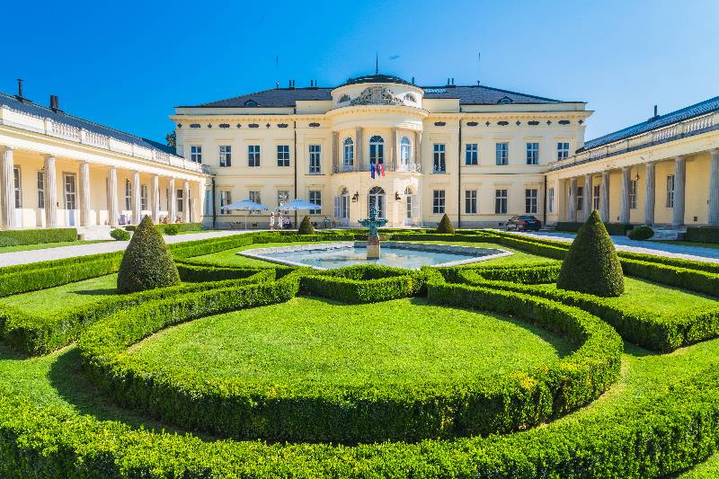 A fehérvárcsurgói Károlyi-kastély