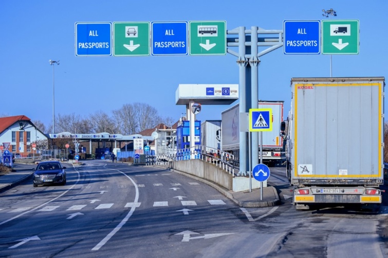 Tovább tart nyitva két magyar-ukrán határátkelő