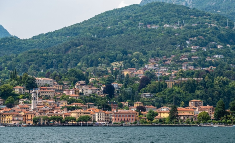 Comói-tó Menanggio part