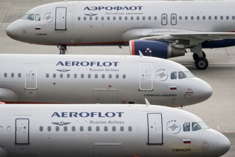 Az Aeroflot Airbus 320-as utasszállítói - törvényileg lehetetlenítené el Oroszország a lízingelt repülők visszaszolgáltatását