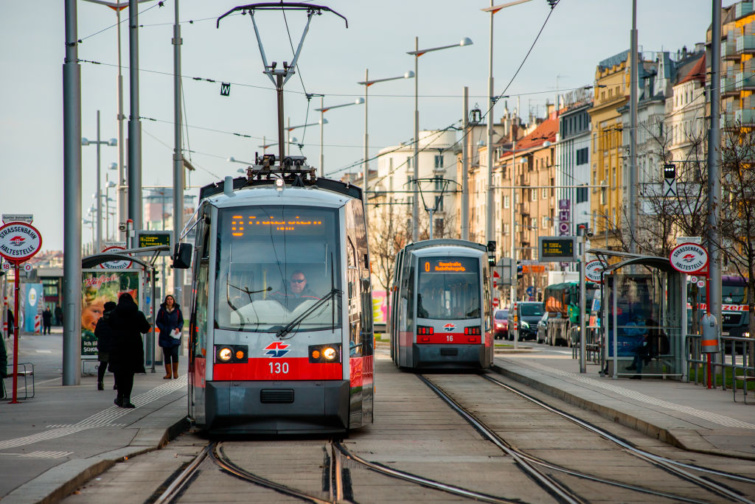 Villamos Bécsben - a Wiener Linien dolgozói a munkahelyükre költöznek a koronavírus miatt