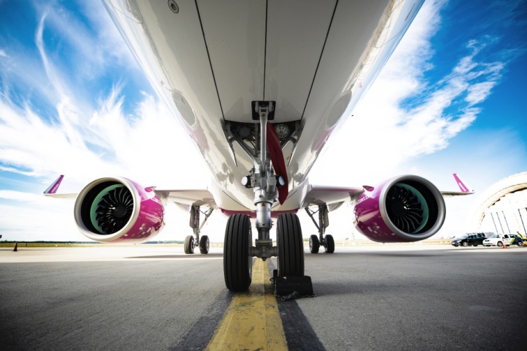 A Wizz Air kilenc magyarországi járatát indítja újra