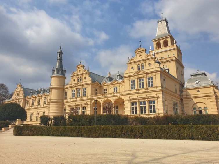 Szabadkígyósi Wenckheim-kastély