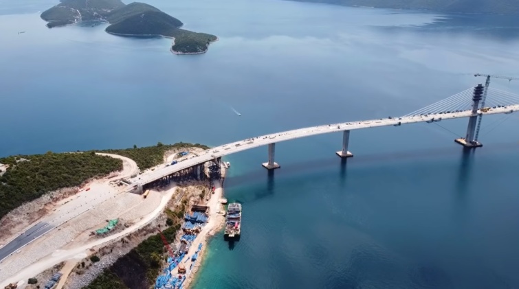 A Pelješac híd építési munkálatai