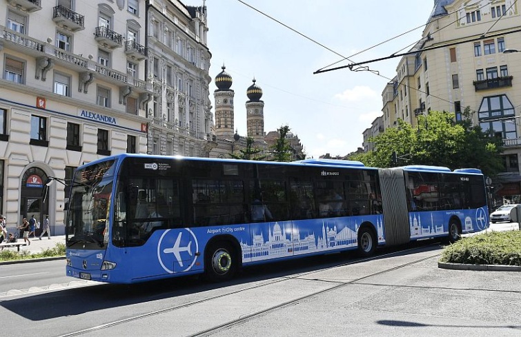 100E repülőtéri buszjárat