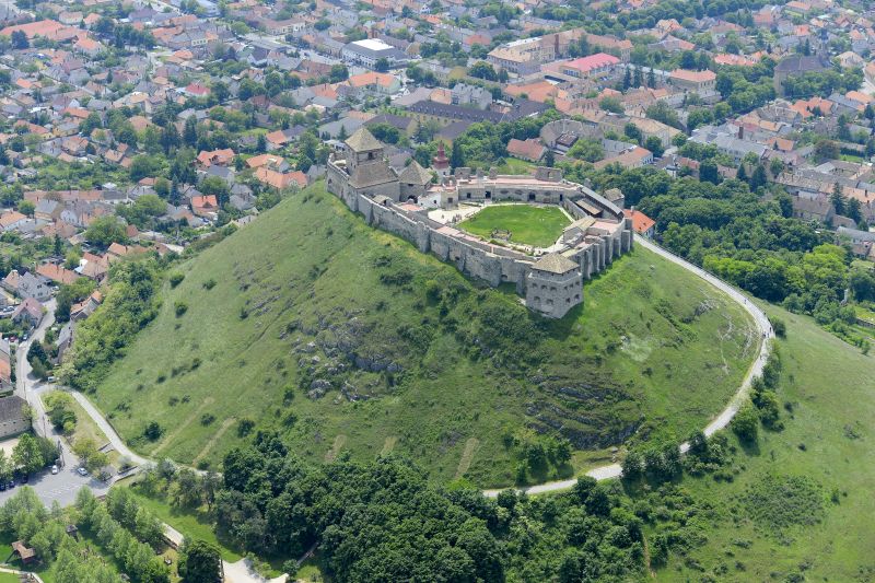A Sümegi vár Balaton-felvidék nyugati részén